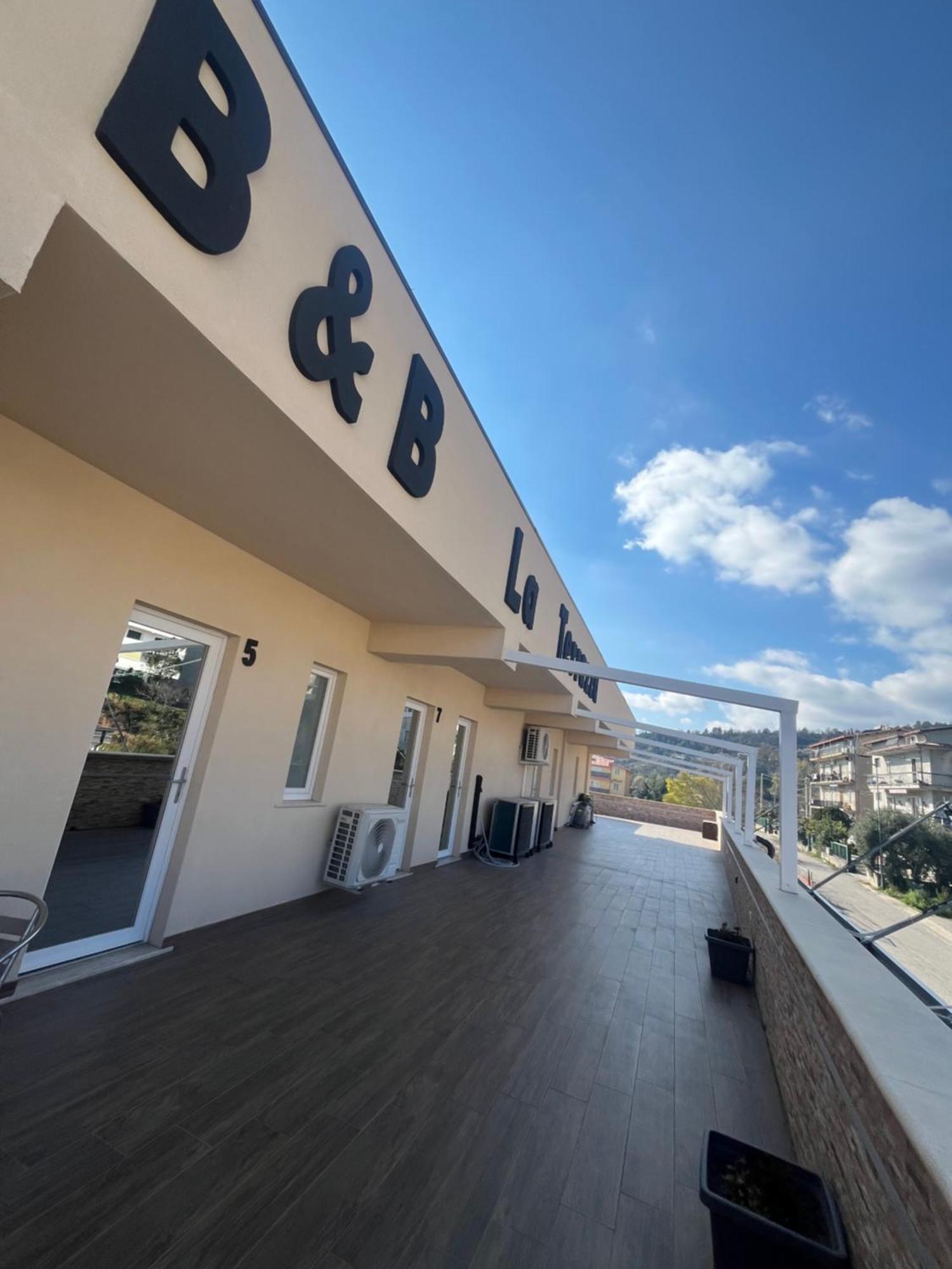 B&B La Terrazza Polifrone Cotronei Exterior photo