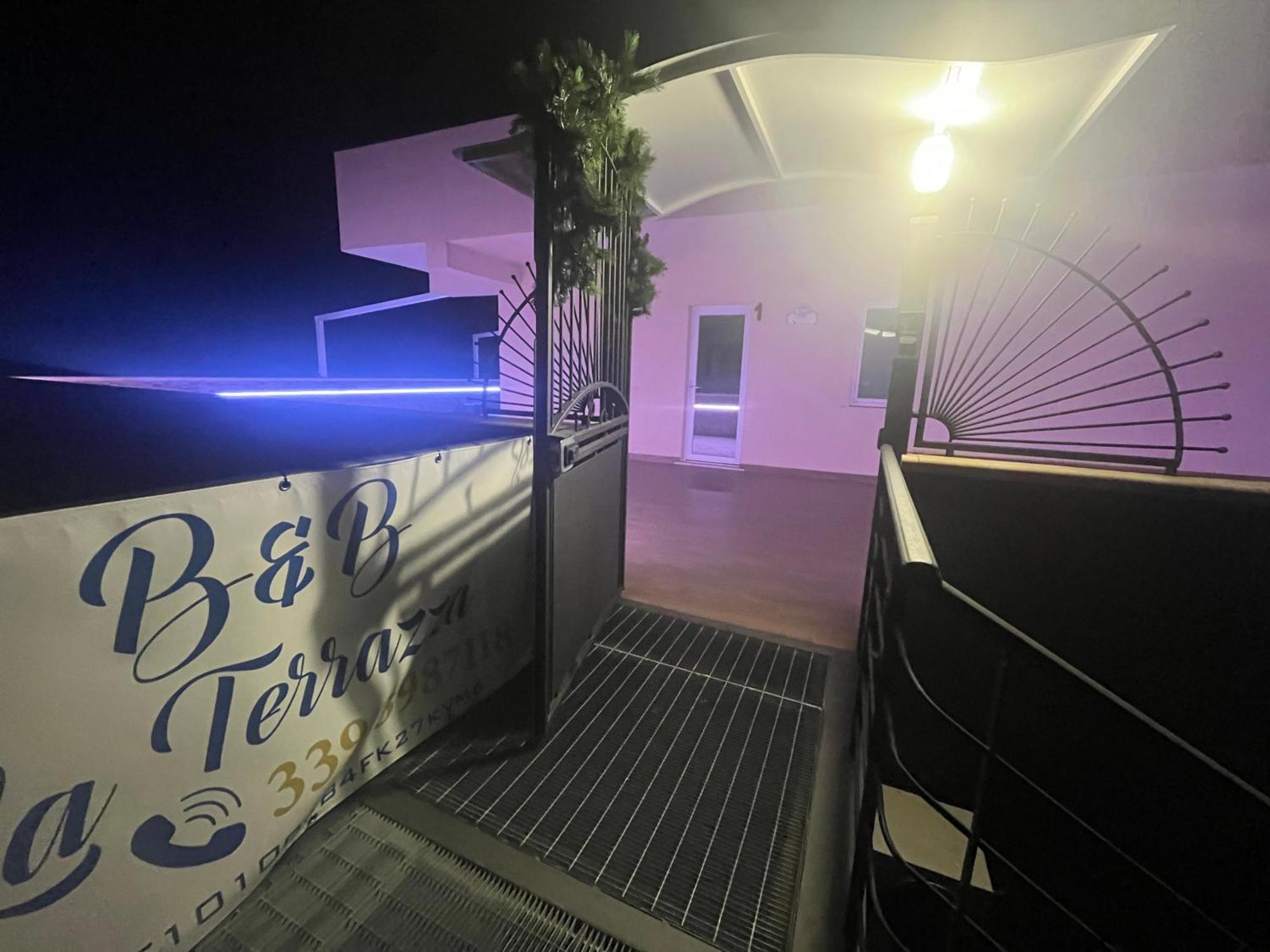 B&B La Terrazza Polifrone Cotronei Exterior photo