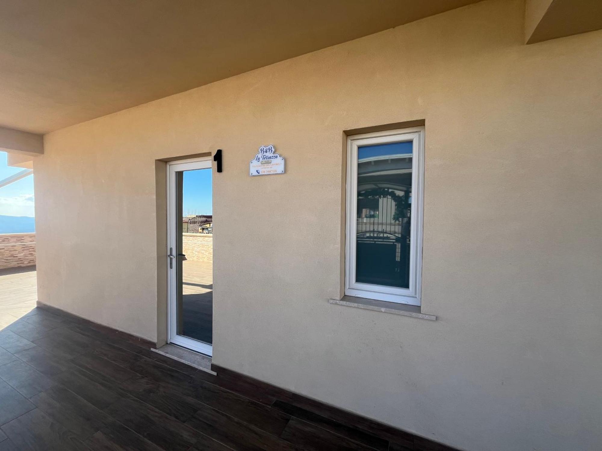 B&B La Terrazza Polifrone Cotronei Exterior photo